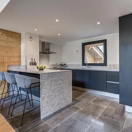 La Cordee 221 Penthouse - Year