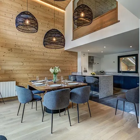 La Cordee 221 Penthouse - Year