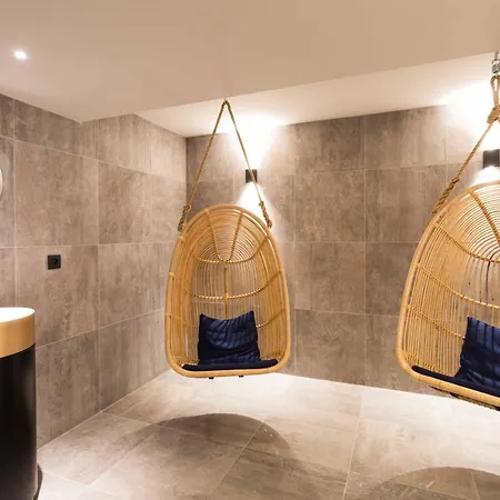 La Cordee 221 Penthouse - Year Apartment