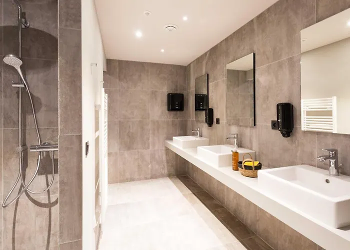 La Cordee 221 Penthouse - Year