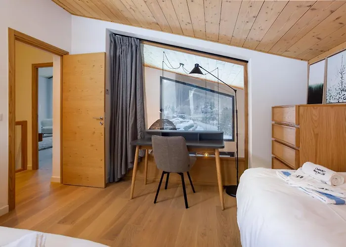 La Cordee 221 Penthouse - Year